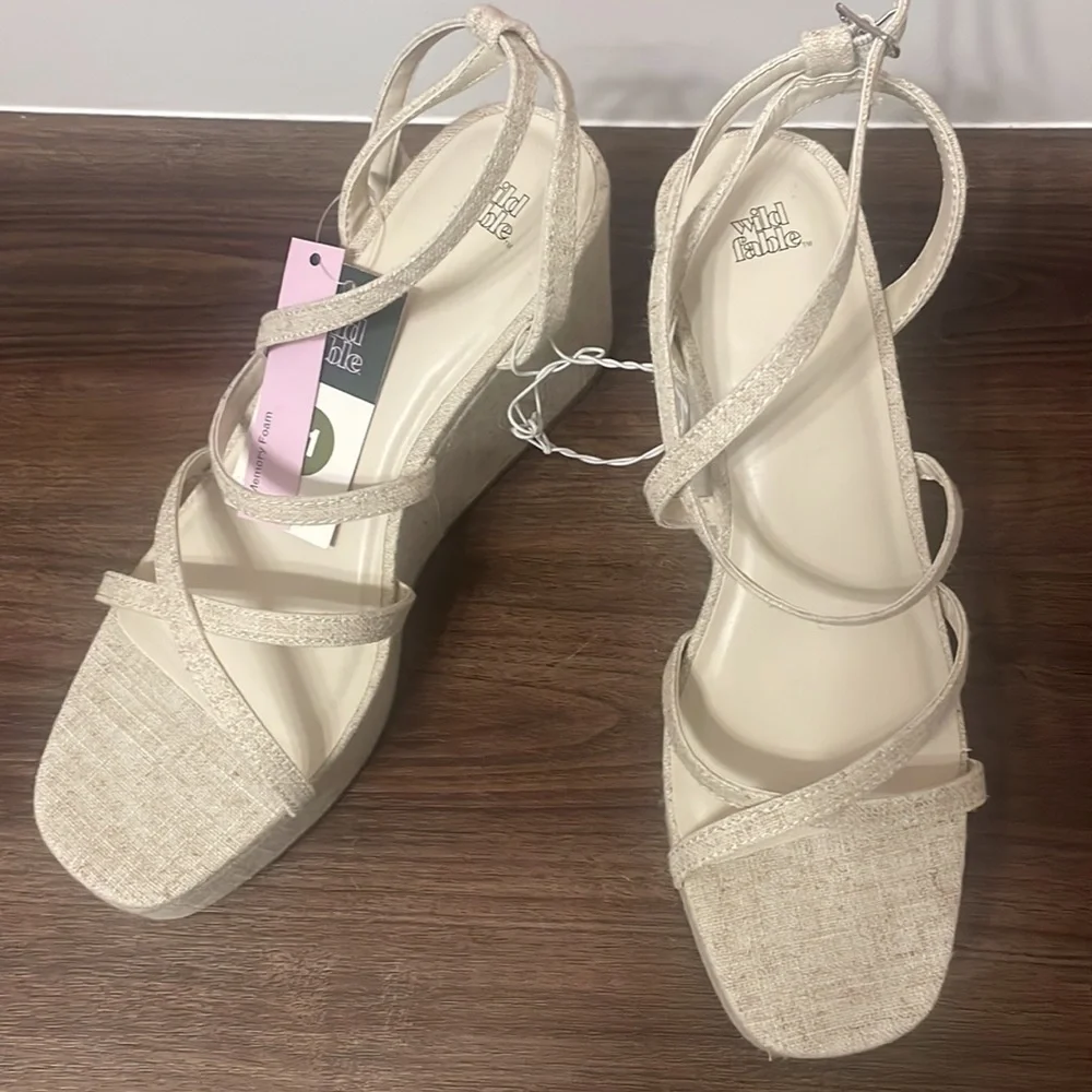 Wild Fable Ronnie Strappy Platform Wedge Heel Memory Foam Insole New size 11